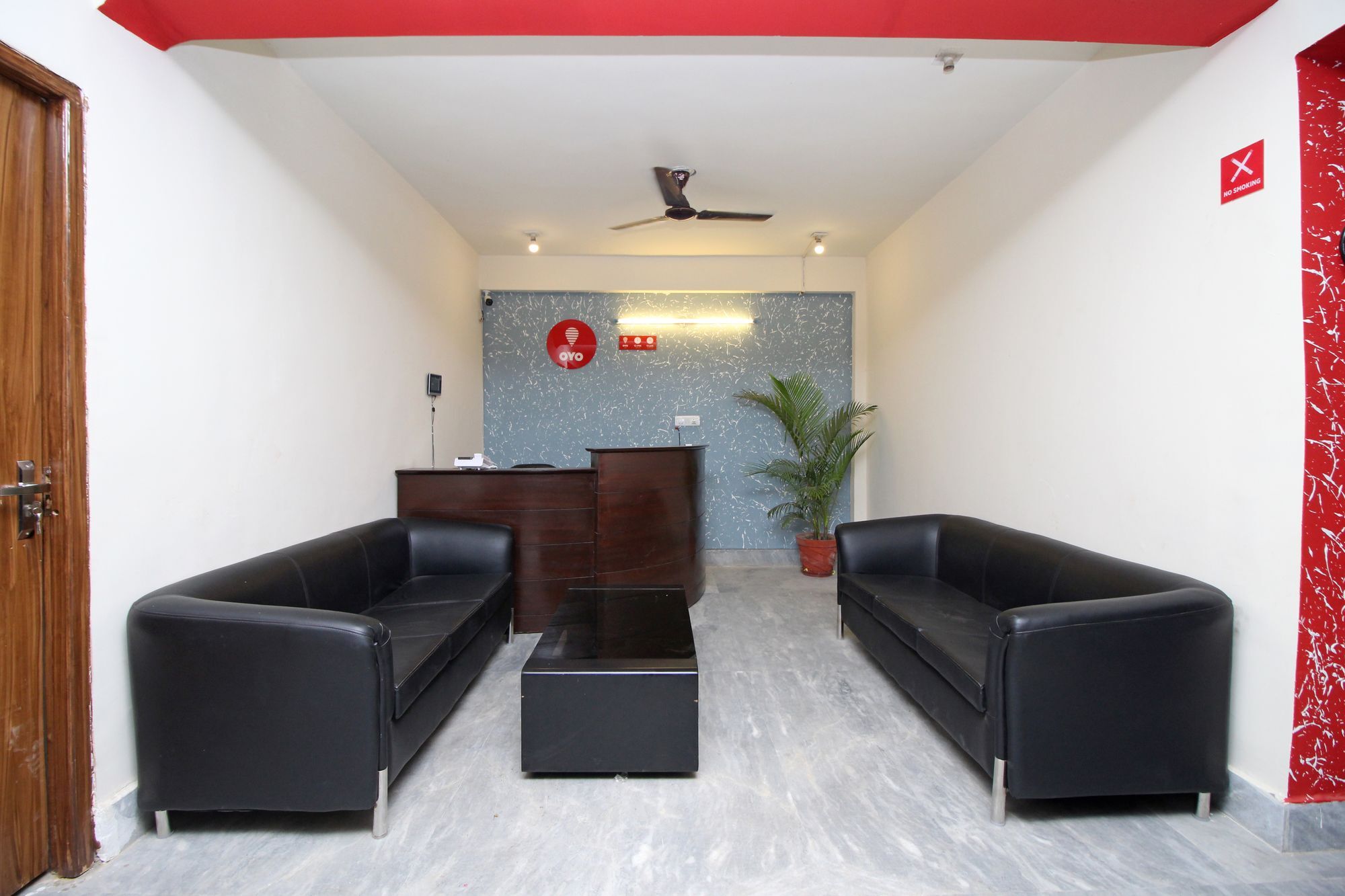 Oyo 9025 Viditva 1 Hotel Noida Exterior photo